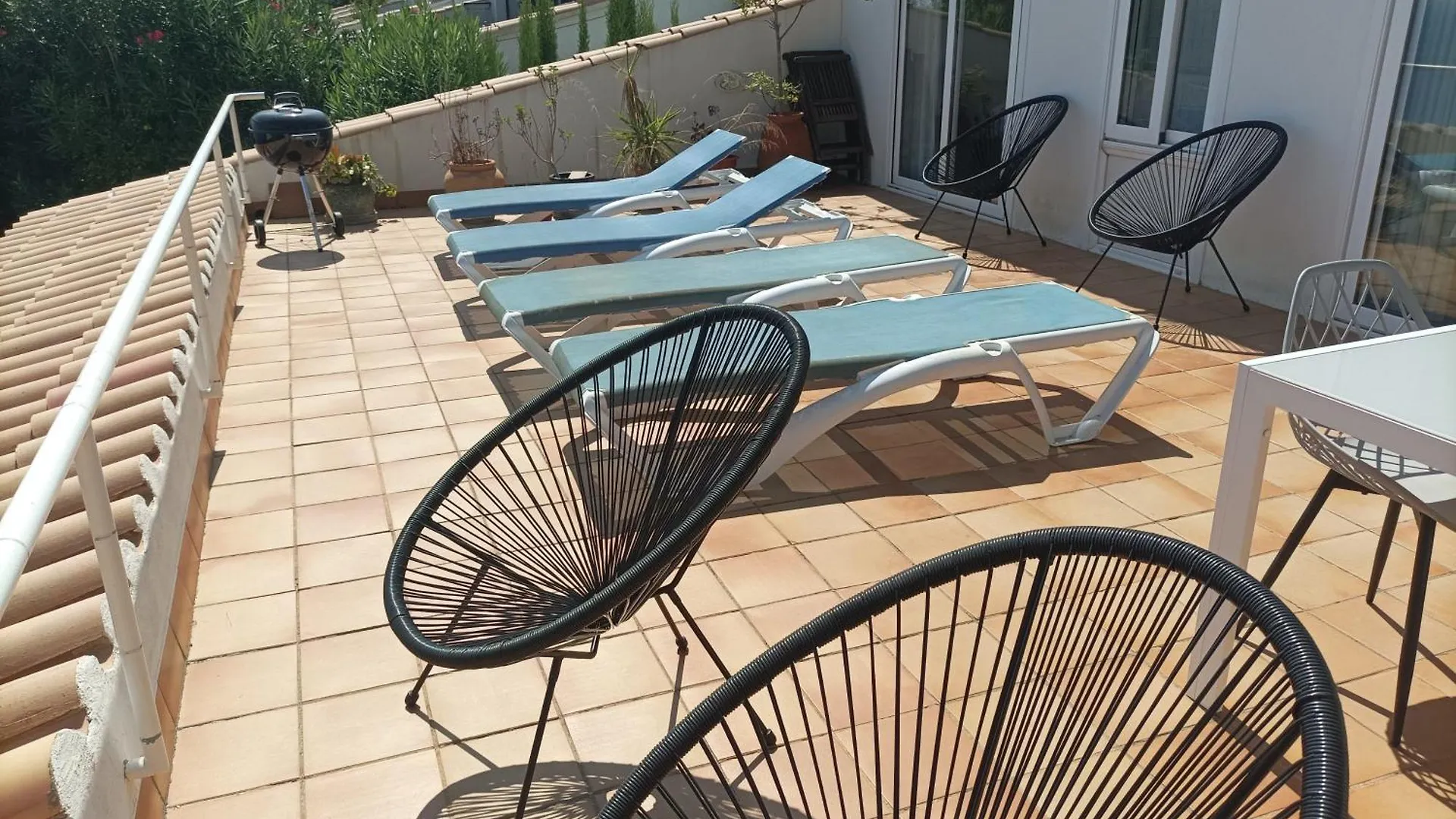 Sol y Mar 8-Maison jumelée avec terrasse, piscine et parking communautaire, surplomb de mer Begur